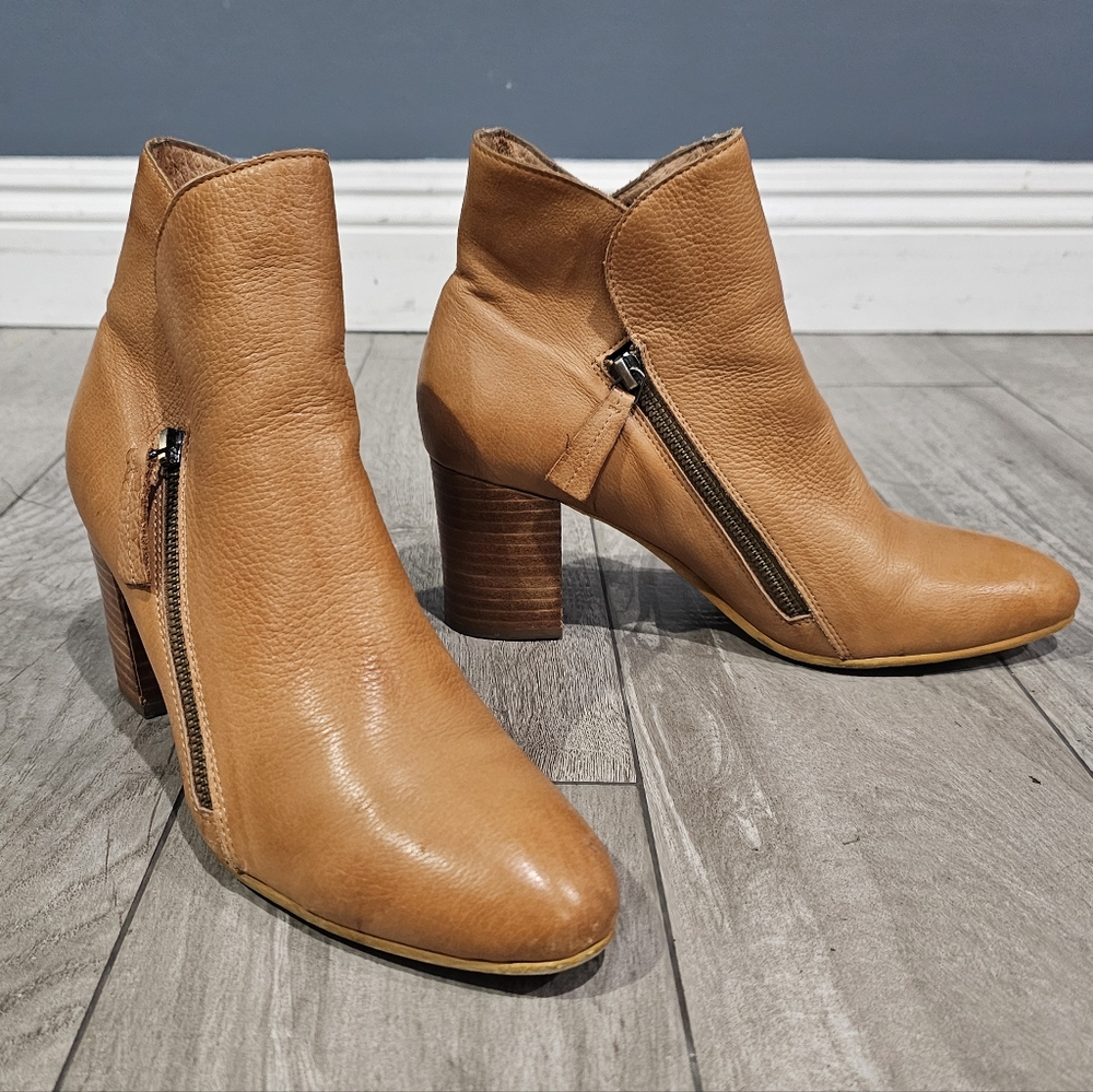 Silent D Anthropologie Uriah Tan Leather Block He… - image 1